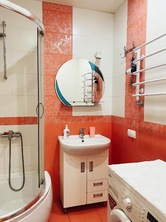 Apartment - Sobornyi Prospekt 97 Zaporizhia Exterior foto